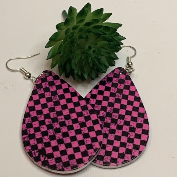 Plaid Earring, Valentine's Day Earring, Pink Earring, Checkered Earring, Gift - Picture 1 of 6